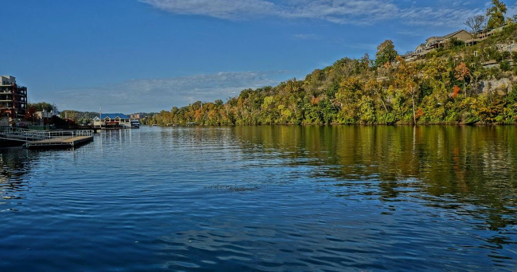 Lake Taneycomo, Missouri, USA